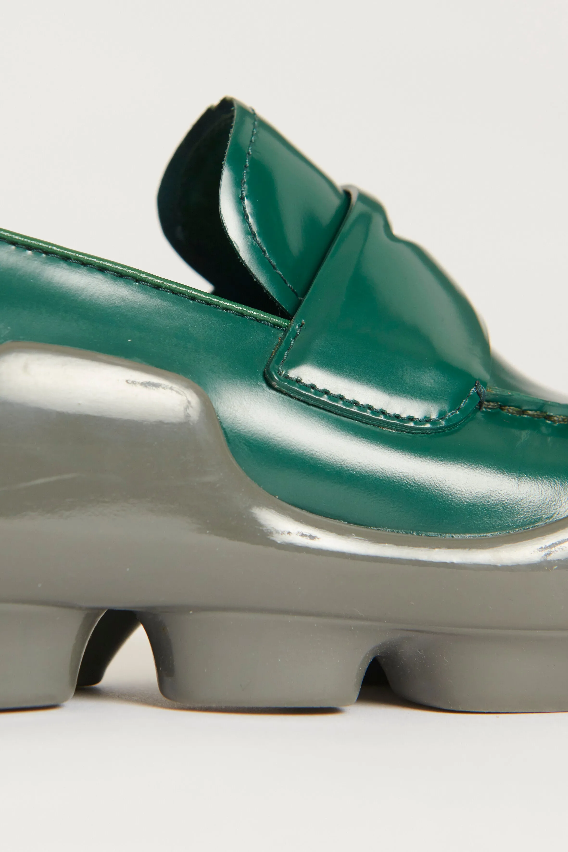 2015 Green Leather Lug Sole Preowned Loafers