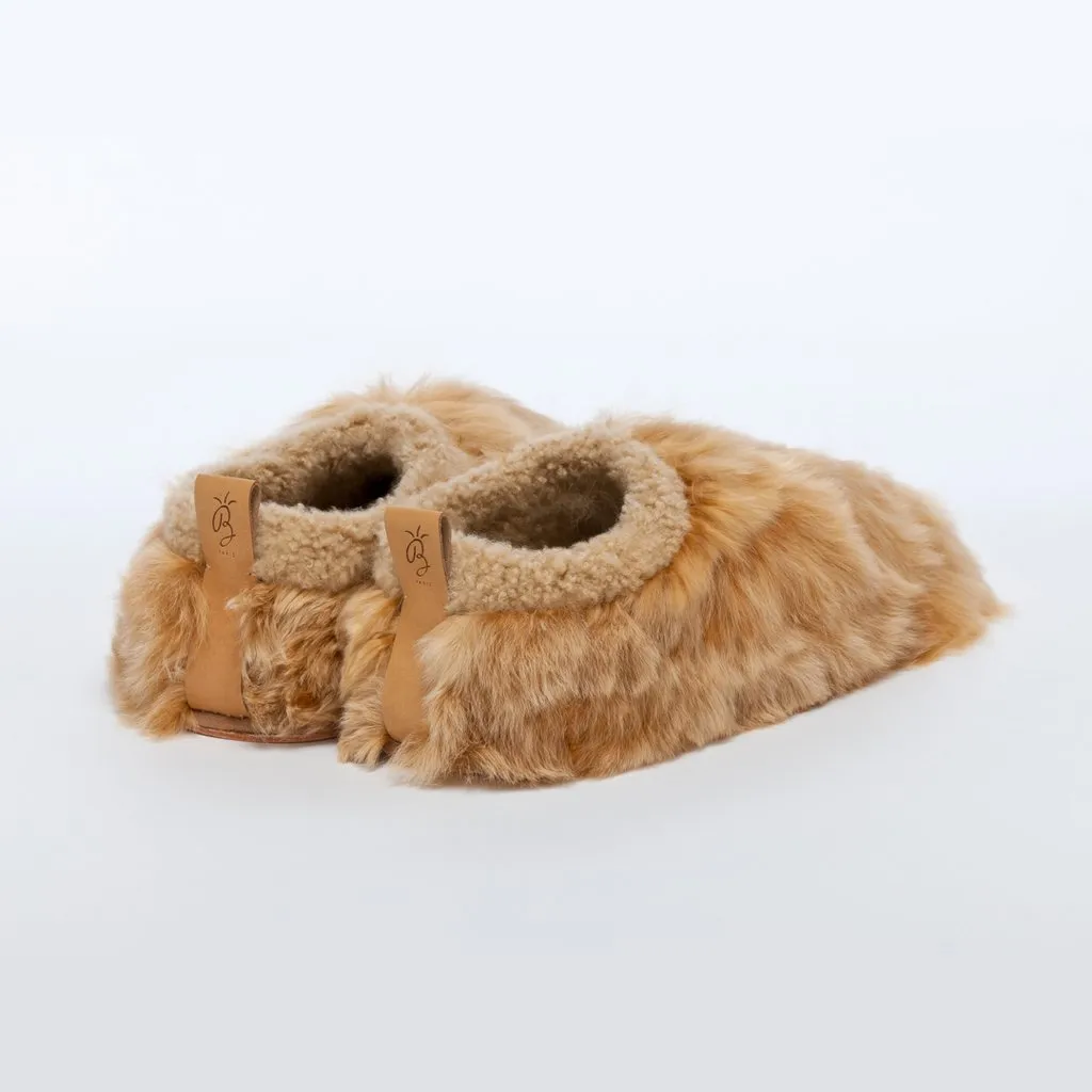 ETHICALLY AND CRUELTY FREE ALPACA SLIPPERS IN HONEY COLOUR