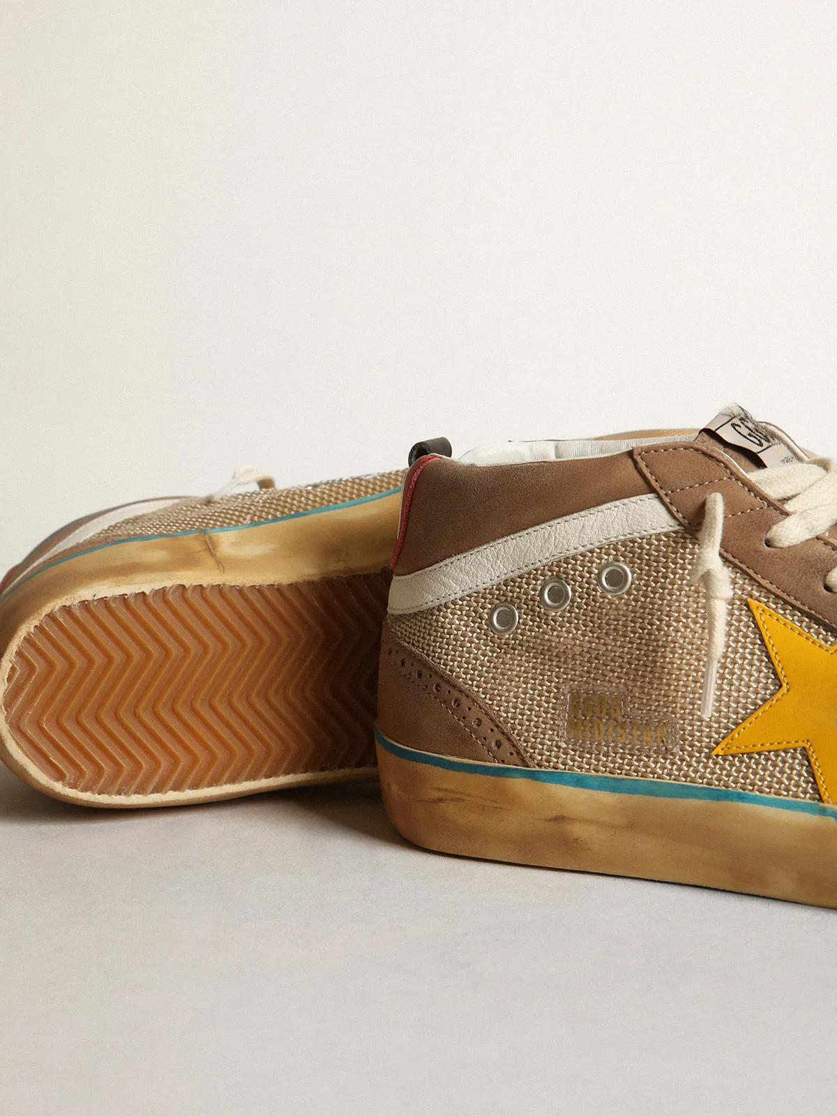 Men's Mid Star in beige mesh and dove gray nubuck and yellow star