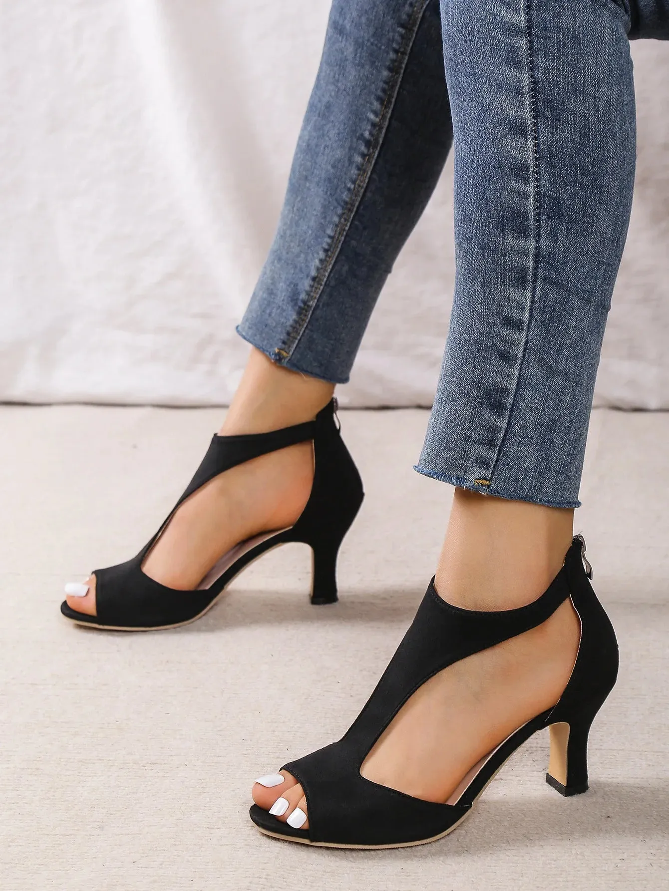 Performance Latin Dance Shoes for Women High Heel 6cm Wedding Party Ballroom Rubber Sole Sandals